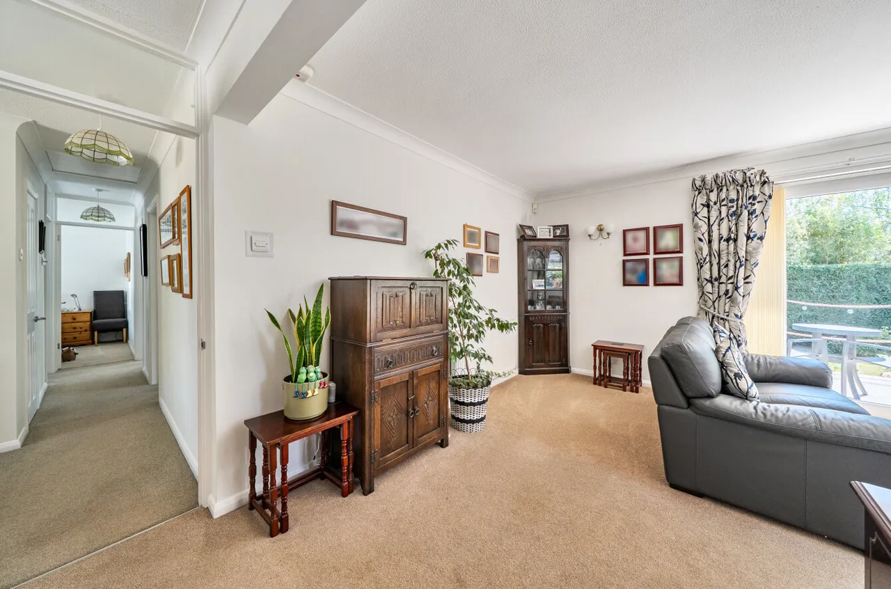 Longwater Lane, Finchampstead, Wokingham, Berkshire, RG40 4NX, photo 13