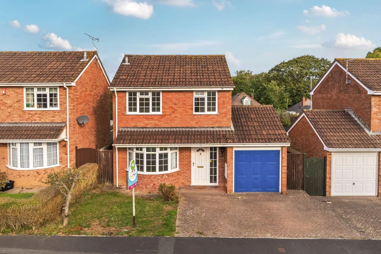 Cross Close, Fremington, EX31, photo 22