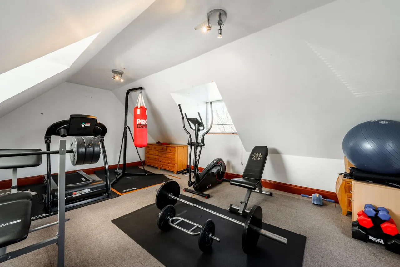 Wallace Court, Cheslyn Hay, WS6, photo 41