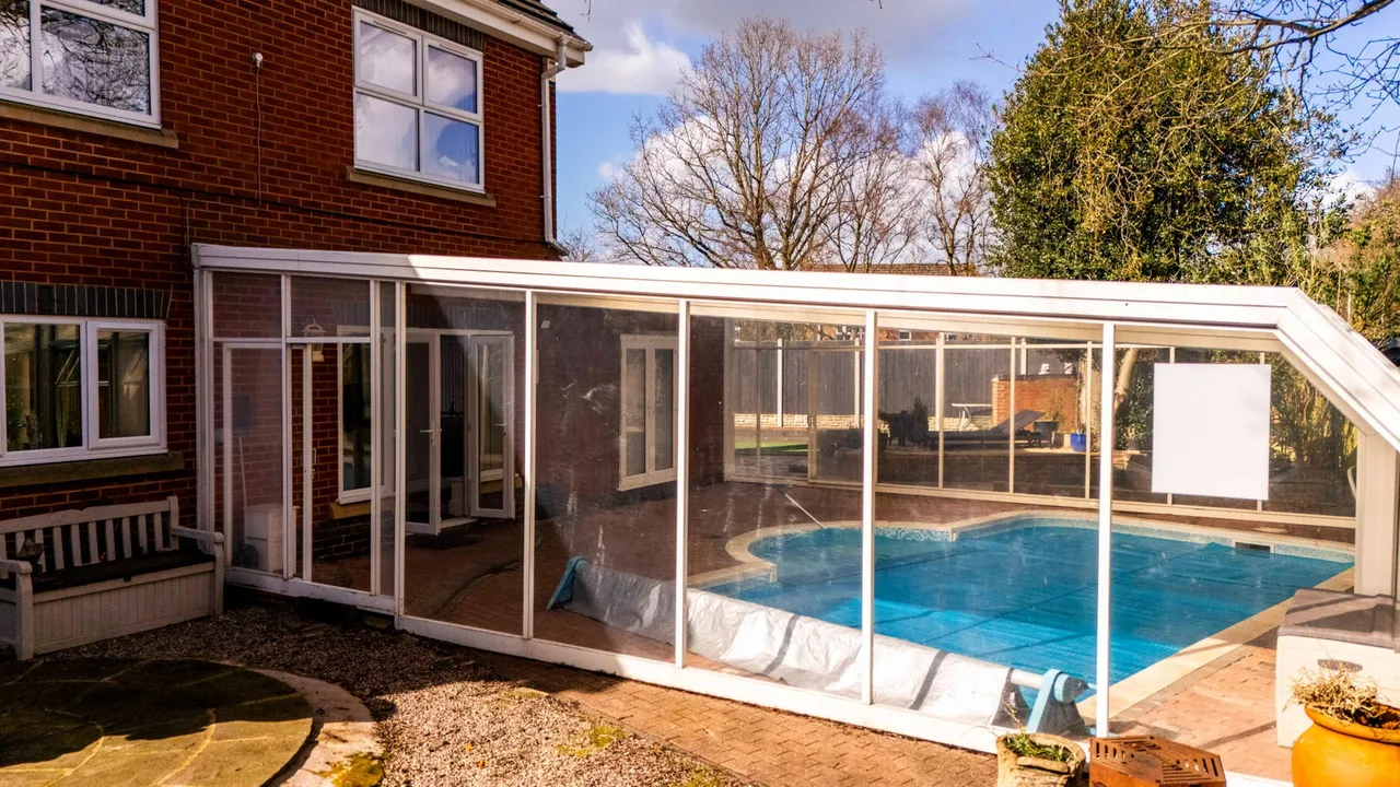 Wallace Court, Cheslyn Hay, WS6, photo 33