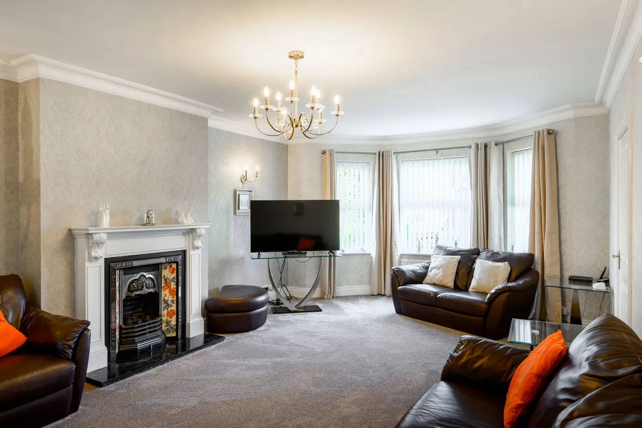 Wallace Court, Cheslyn Hay, WS6, photo 13