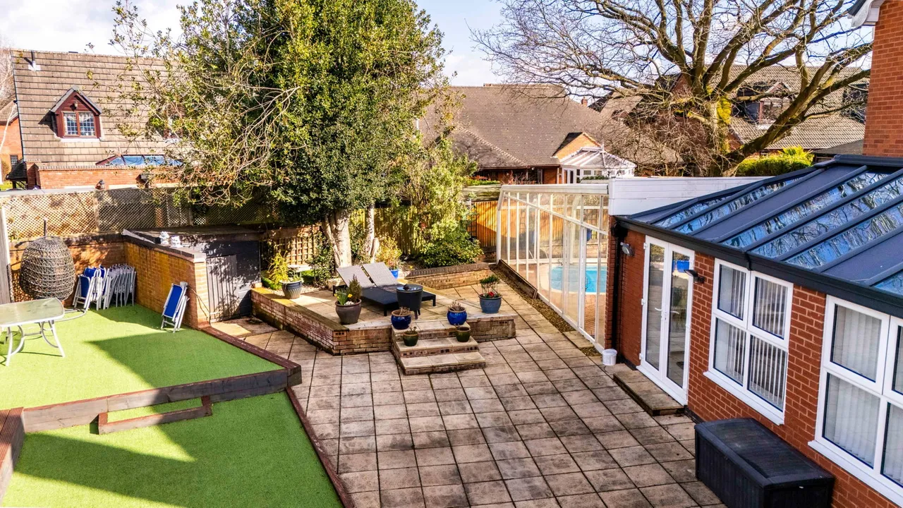 Wallace Court, Cheslyn Hay, WS6, photo 28