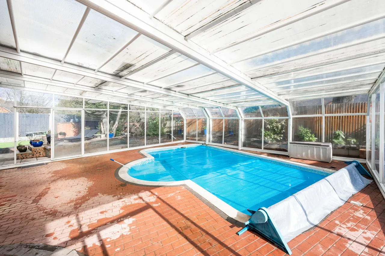 Wallace Court, Cheslyn Hay, WS6, photo 27