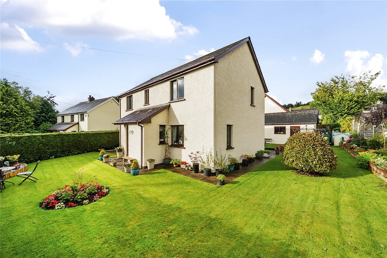 4 bed house for sale — Trecastle, Brecon, Powys, LD3 8UH