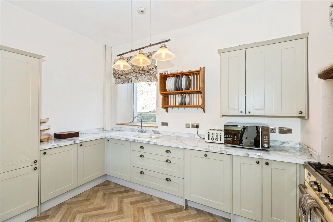 Abbey Terrace, Llandeilo, SA19, photo 8