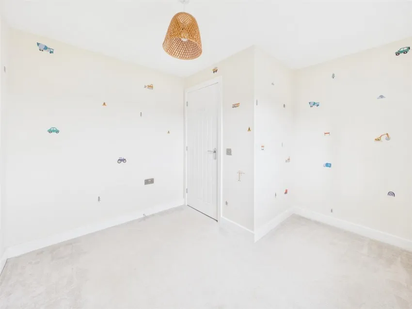 Horsefair Close, Newent, photo 17