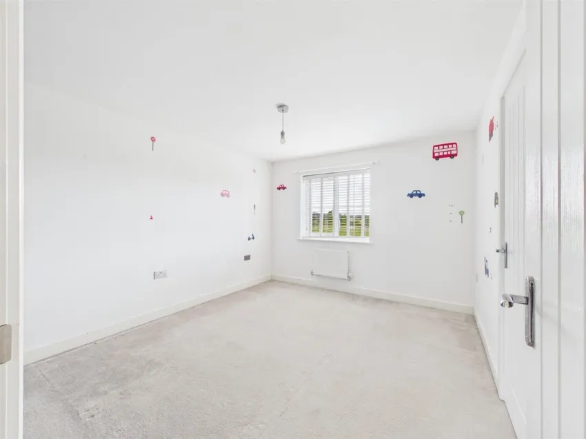Horsefair Close, Newent, photo 16