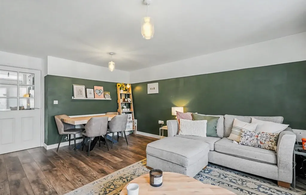Heathfield Lane, Birkenshaw BD11 2DP, photo 4