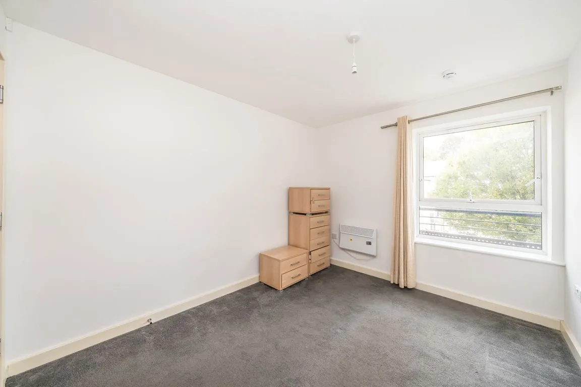 Lanadron Close, TW7, photo 5