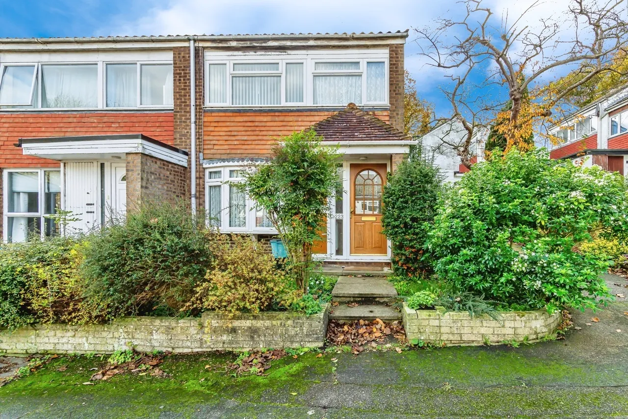 3 bed house for sale — Markfield, Court Wood Lane, Croydon, CR0