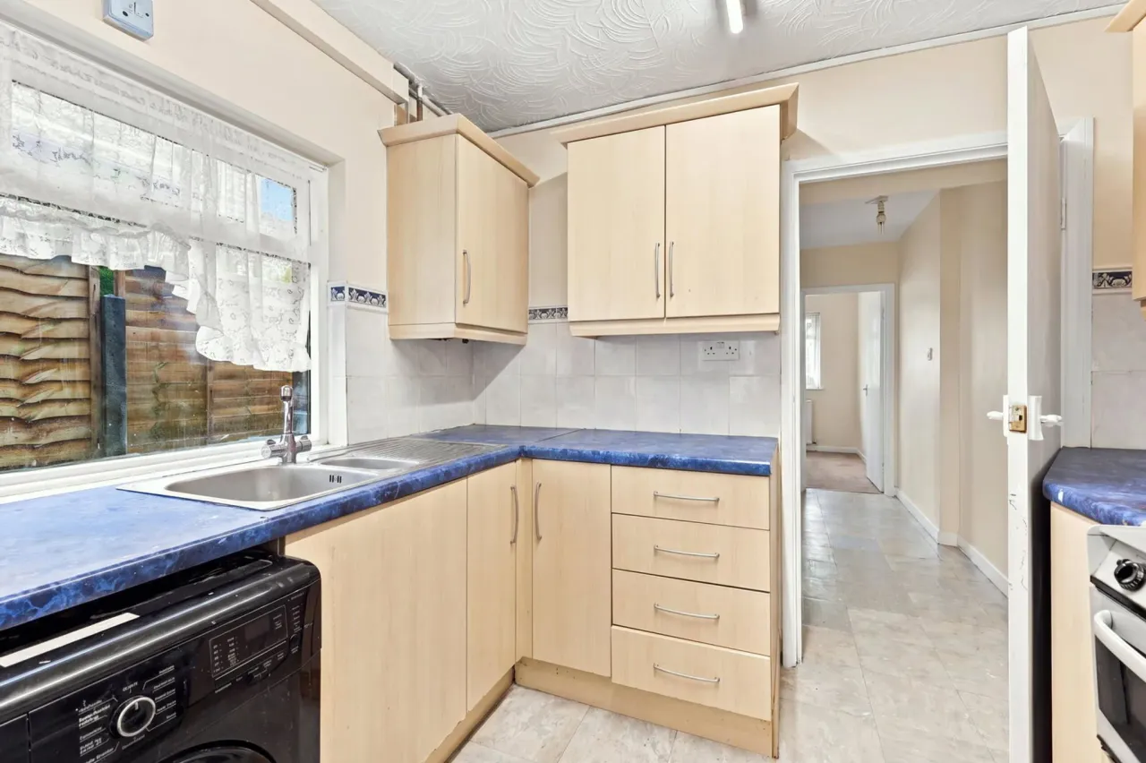 Halstead Road, Enfield, EN1 1QB, photo 5