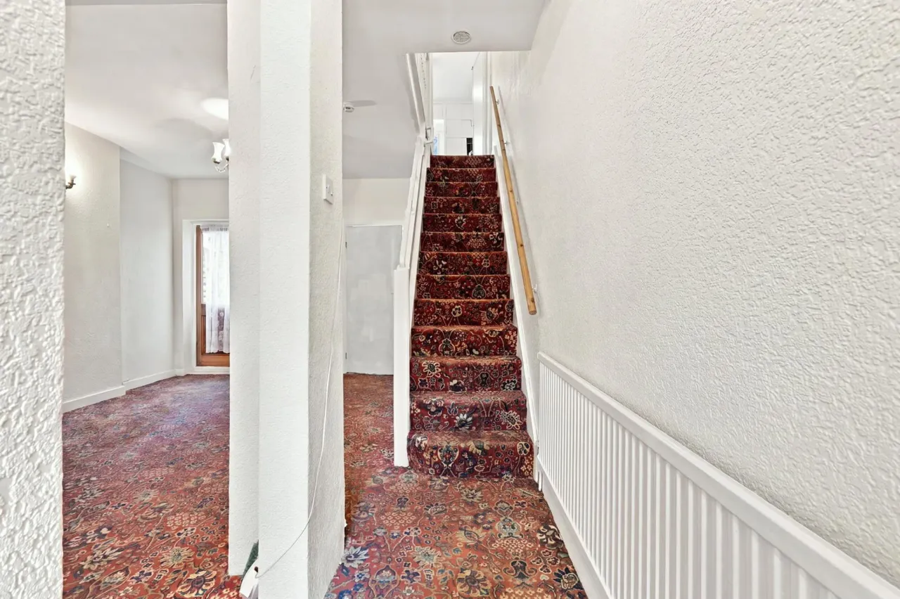 Halstead Road, Enfield, EN1 1QB, photo 9