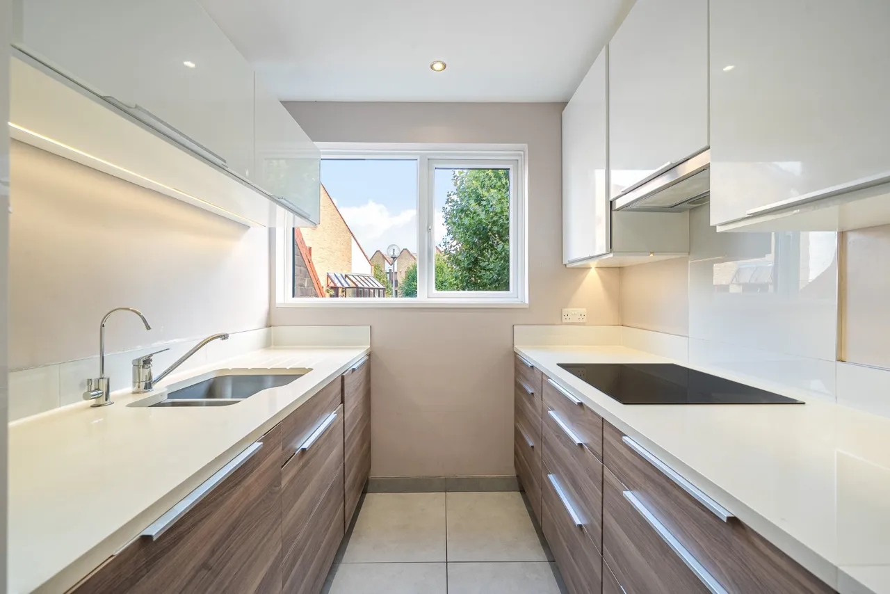 Bywater Place, London, SE16, photo 2