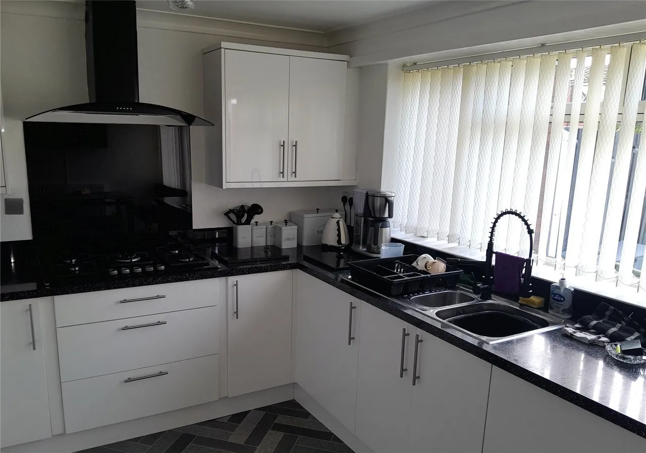 Ladeler Grove, Birmingham, B33, photo 3