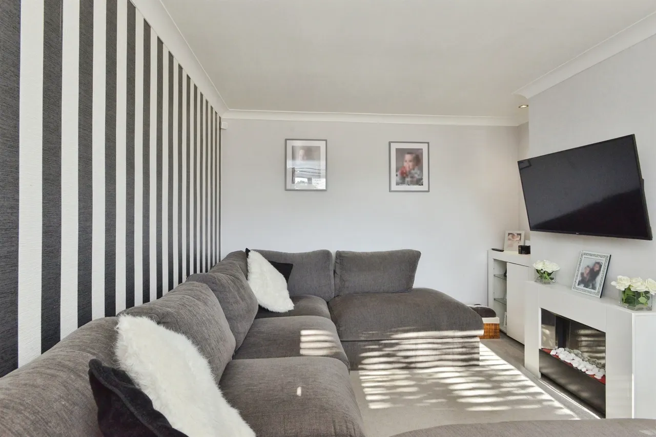 Whaddon Way, Bletchley, MK3, photo 9