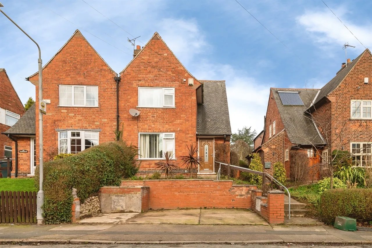 3 bed house for sale — Redhill Road, Arnold, Nottingham