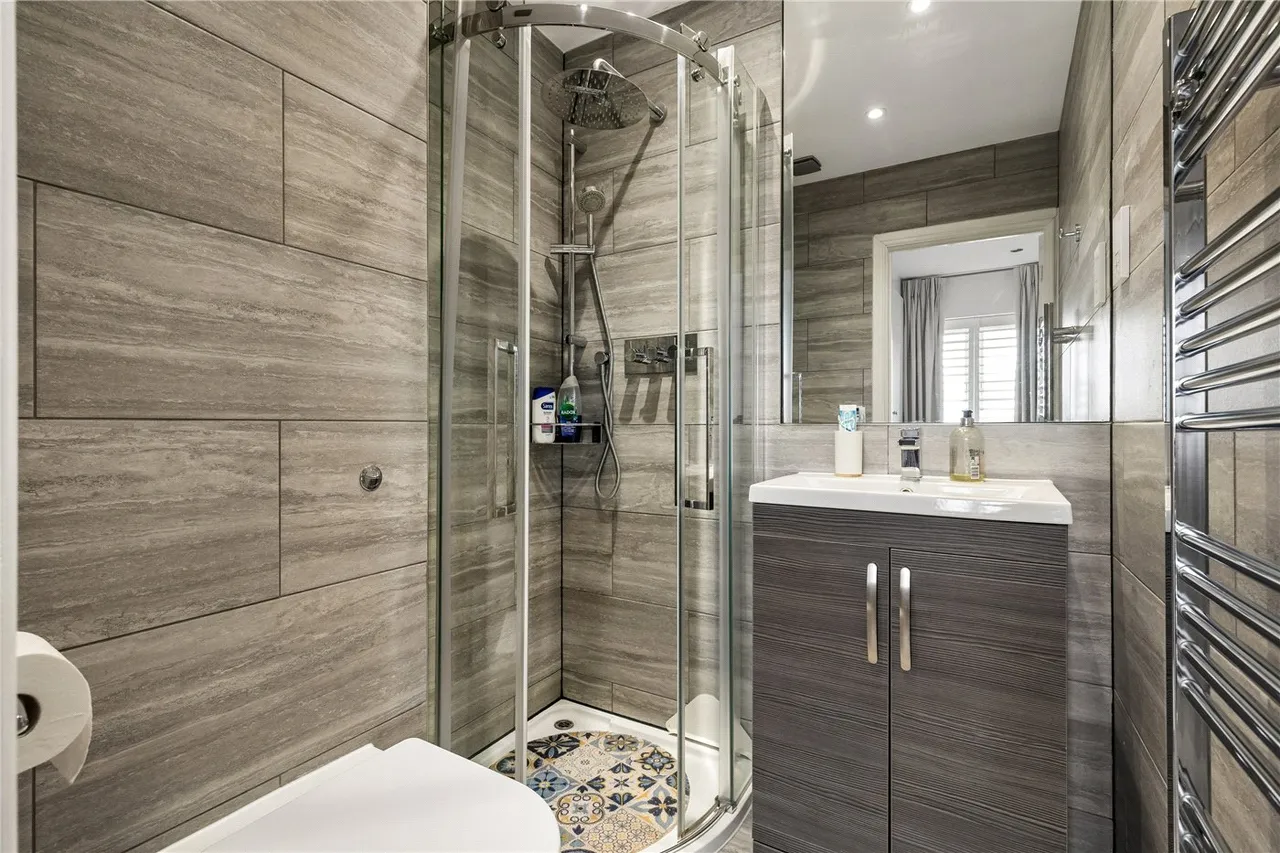 Bevin Square, London, SW17, photo 13