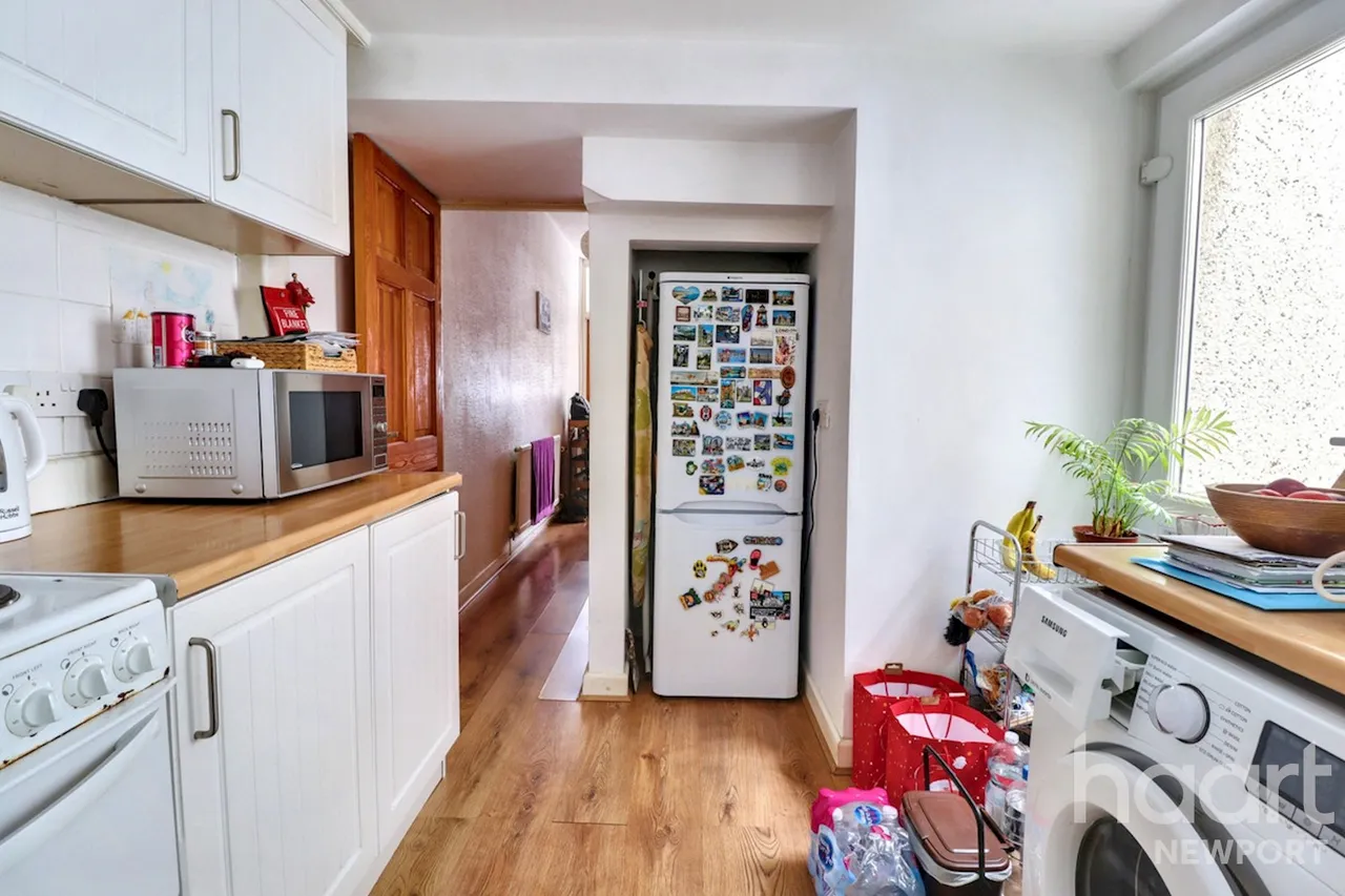 St Mary Street, Newport, NP20, photo 7