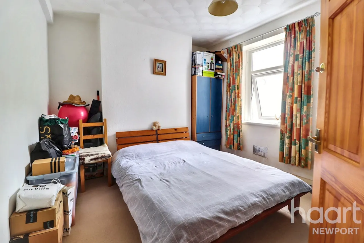 St Mary Street, Newport, NP20, photo 10