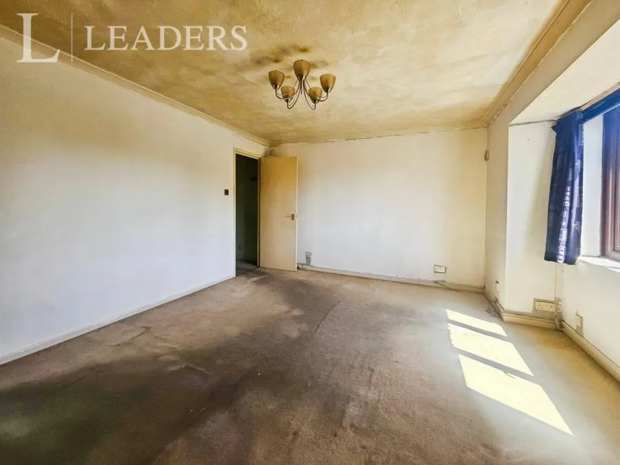 Swann Way, Broadbridge Heath, RH12, photo 4