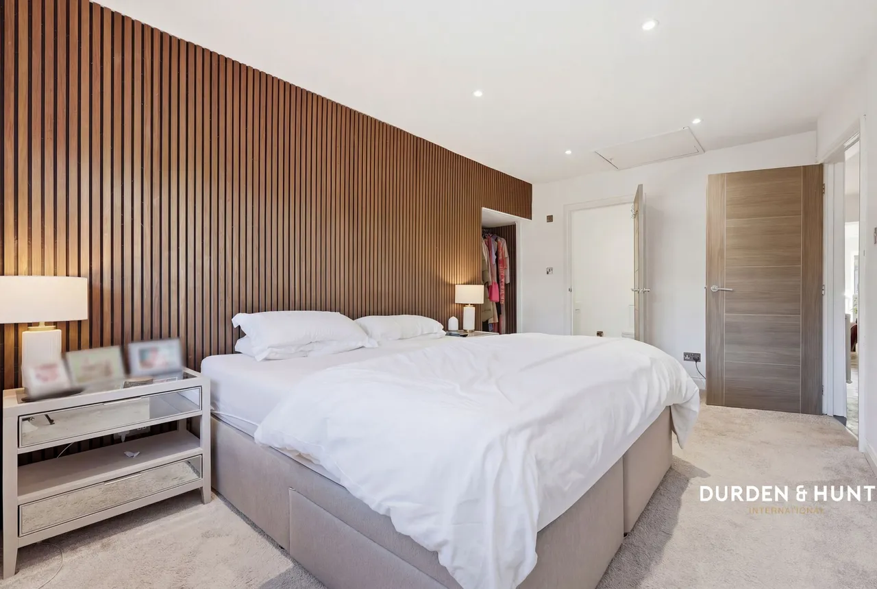 Second Avenue, Hook End, CM15, photo 9