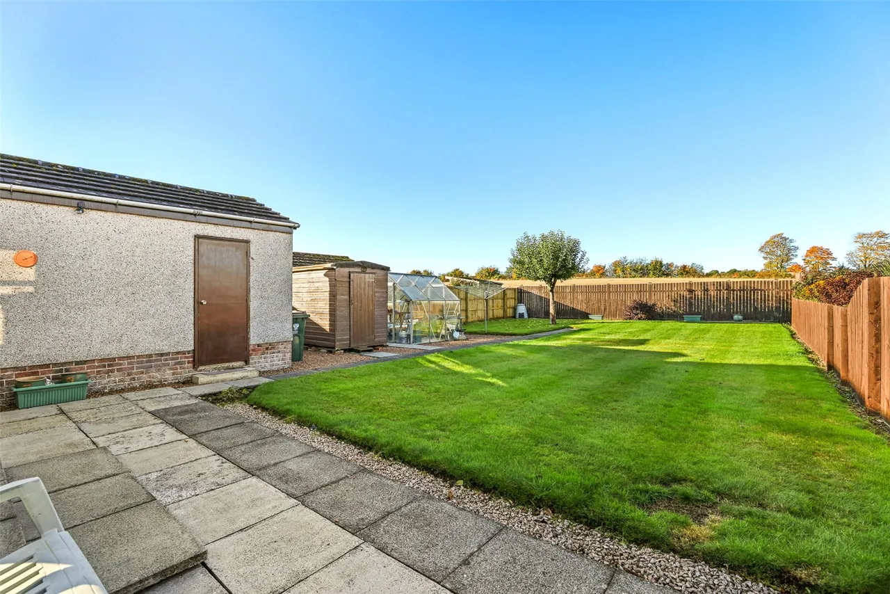 Kirkhill Drive, Luncarty, PH1, photo 13