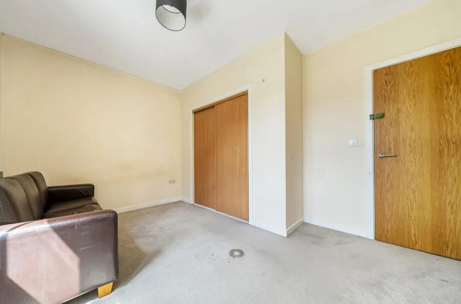 Monarch Way, Ilford, IG2, photo 12