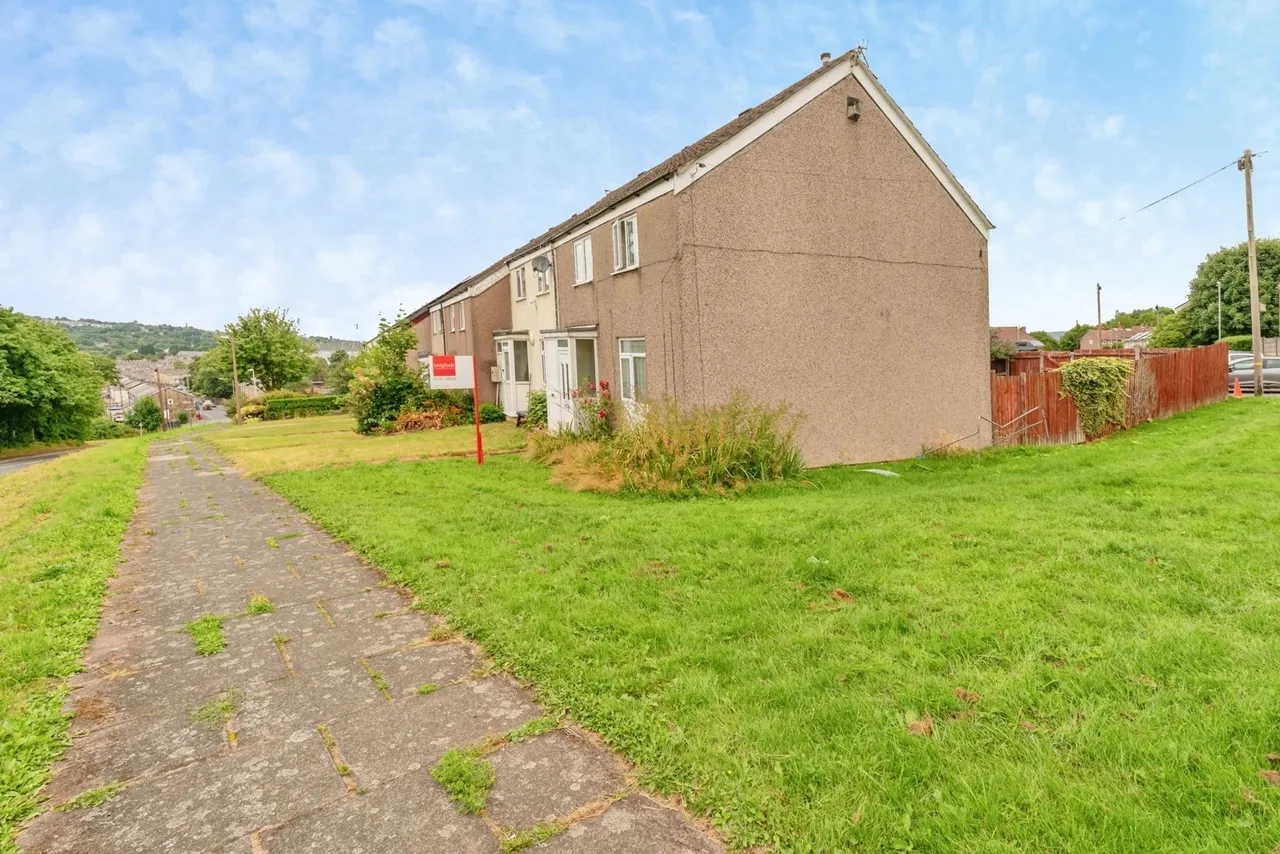 Brunshaw Road, Burnley, Lancashire, BB10, photo 15