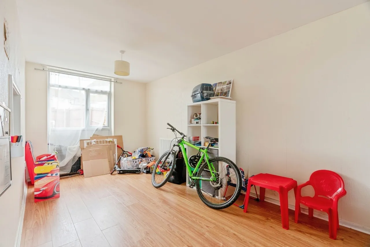Brunshaw Road, Burnley, Lancashire, BB10, photo 6