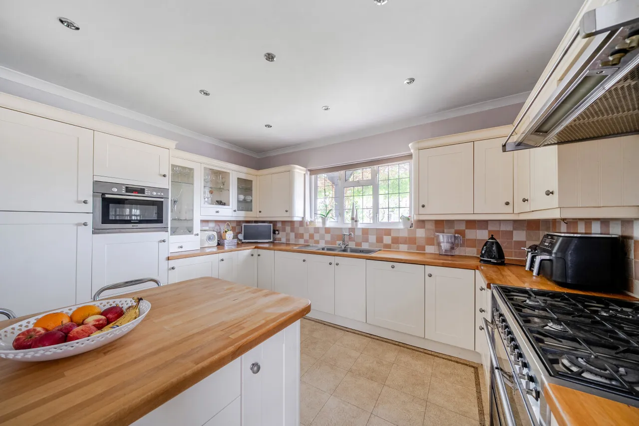 Sandiland Crescent, Hayes, Kent, BR2, photo 5