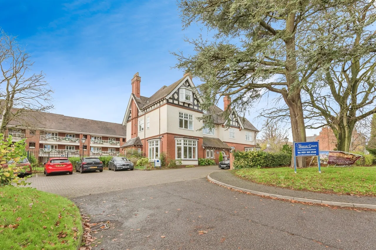 1 bed retirement property for sale — Four Oaks Road, Sutton Coldfield
