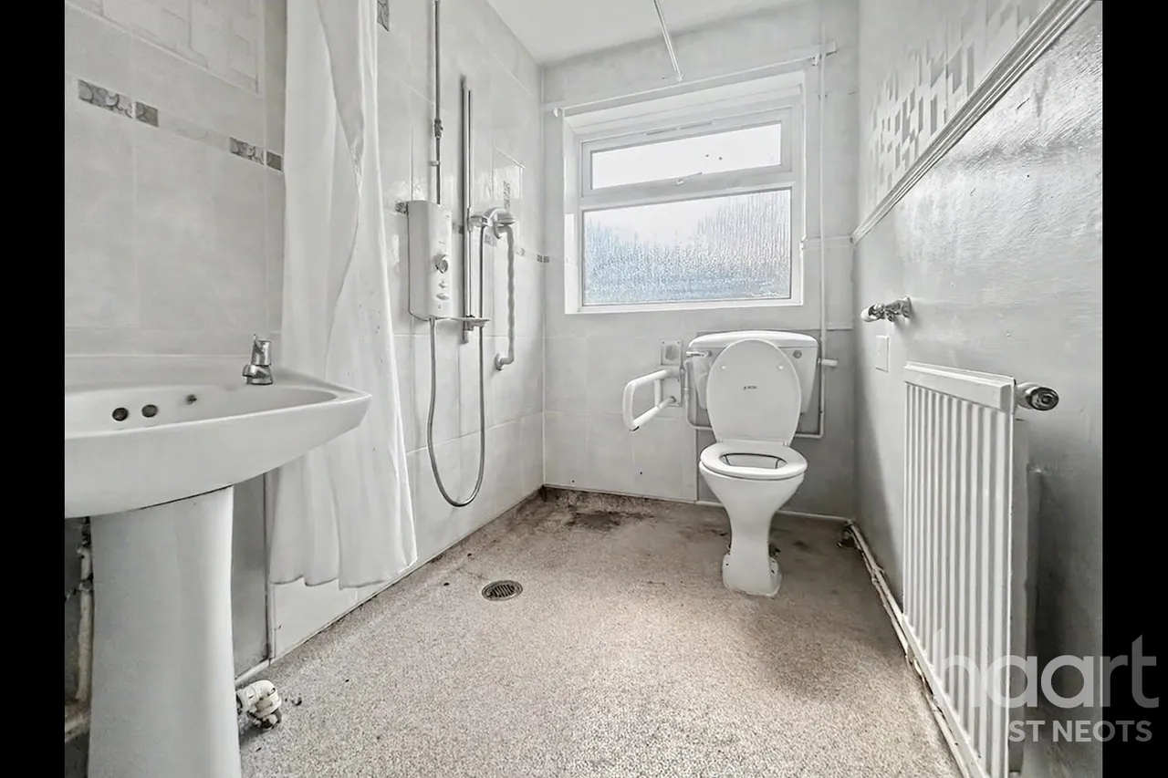 Cranfield Way, Buckden, PE19, photo 9