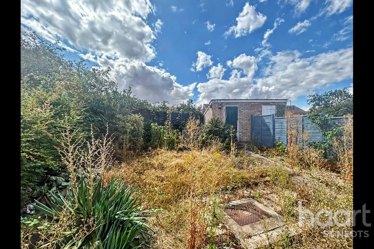 Cranfield Way, Buckden, PE19, photo 11