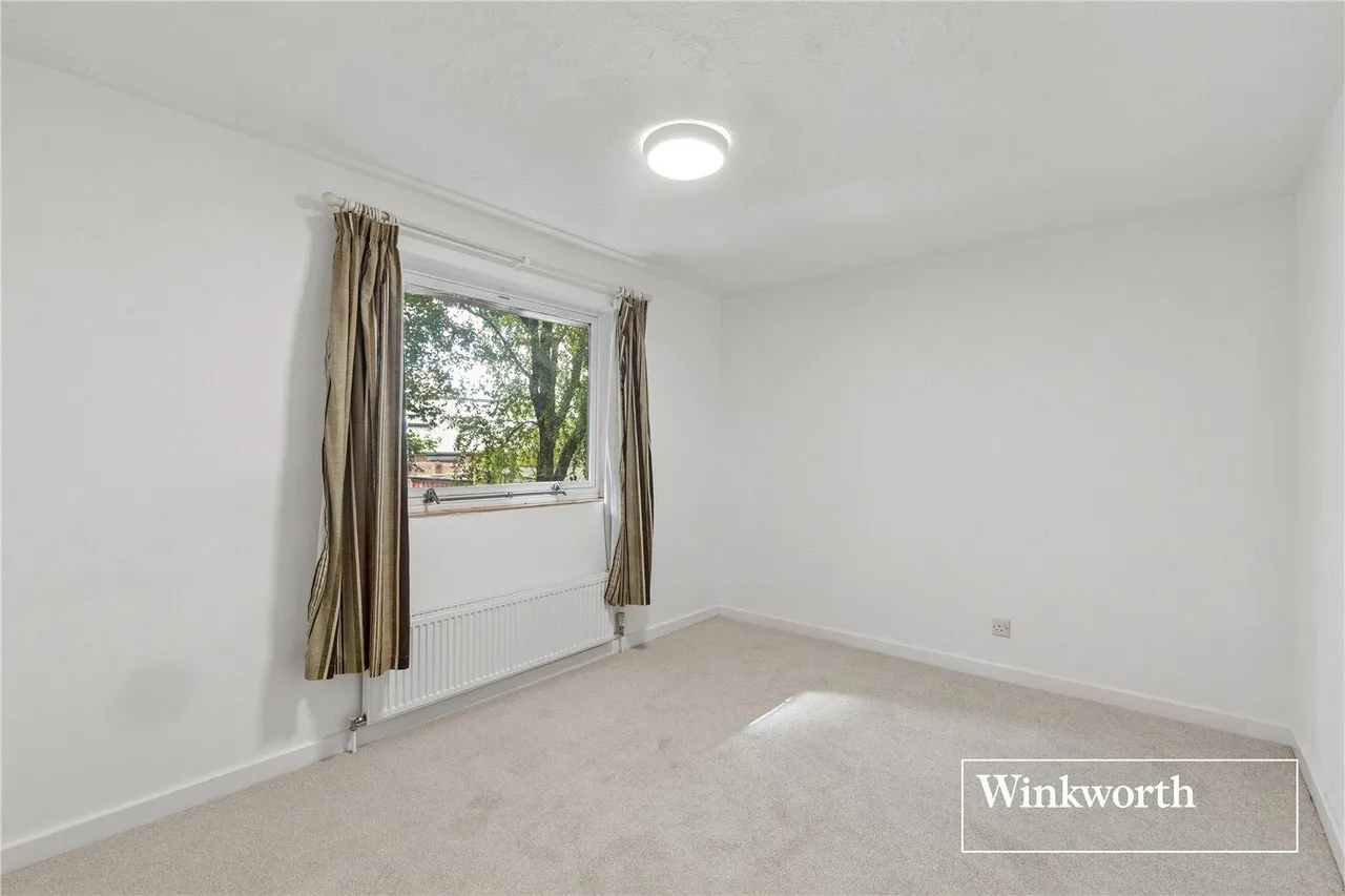 Dale Grove, North Finchley, N12, photo 7