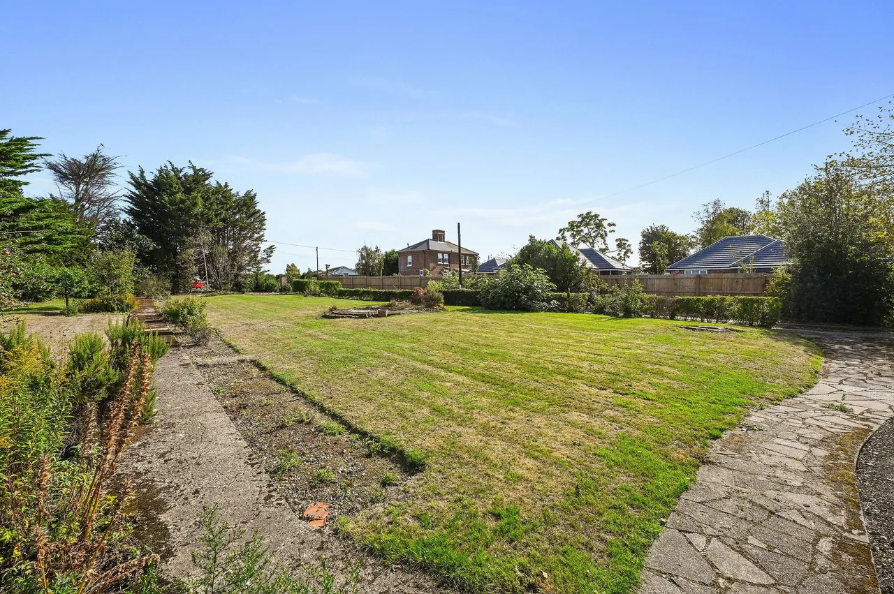 Great Holland, Frinton-on-Sea, photo 47