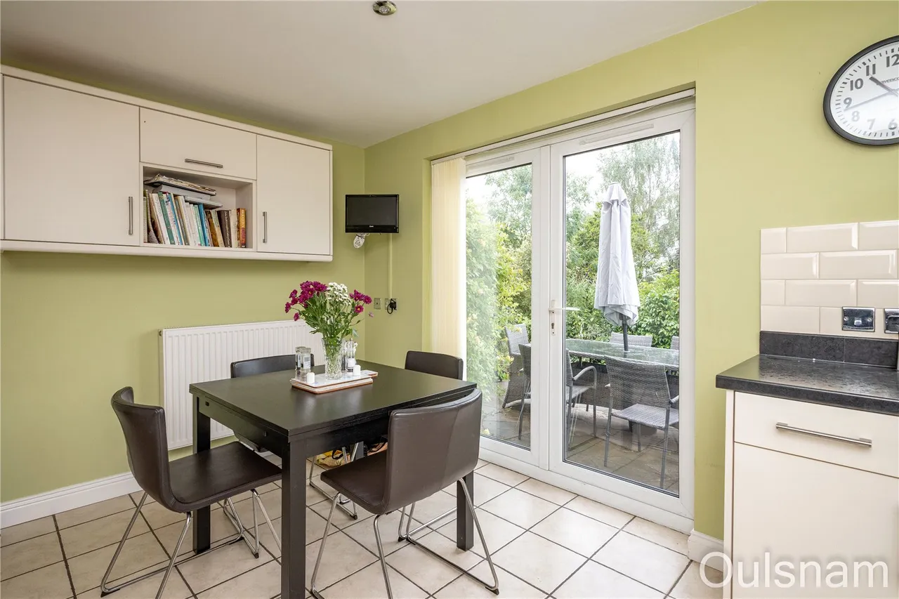 Royal Worcester Crescent, Bromsgrove, Worcestershire, B60 2TN, photo 7