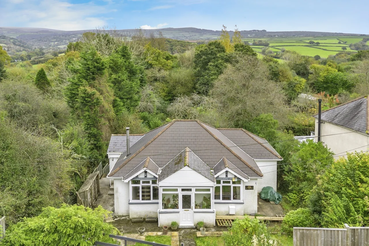 3 bed house for sale, Tavistock Road, Yelverton, PL20