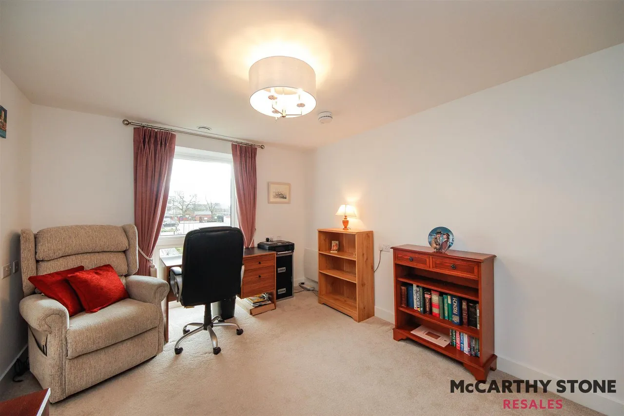 Connaught Close, Solihull, B90, photo 15