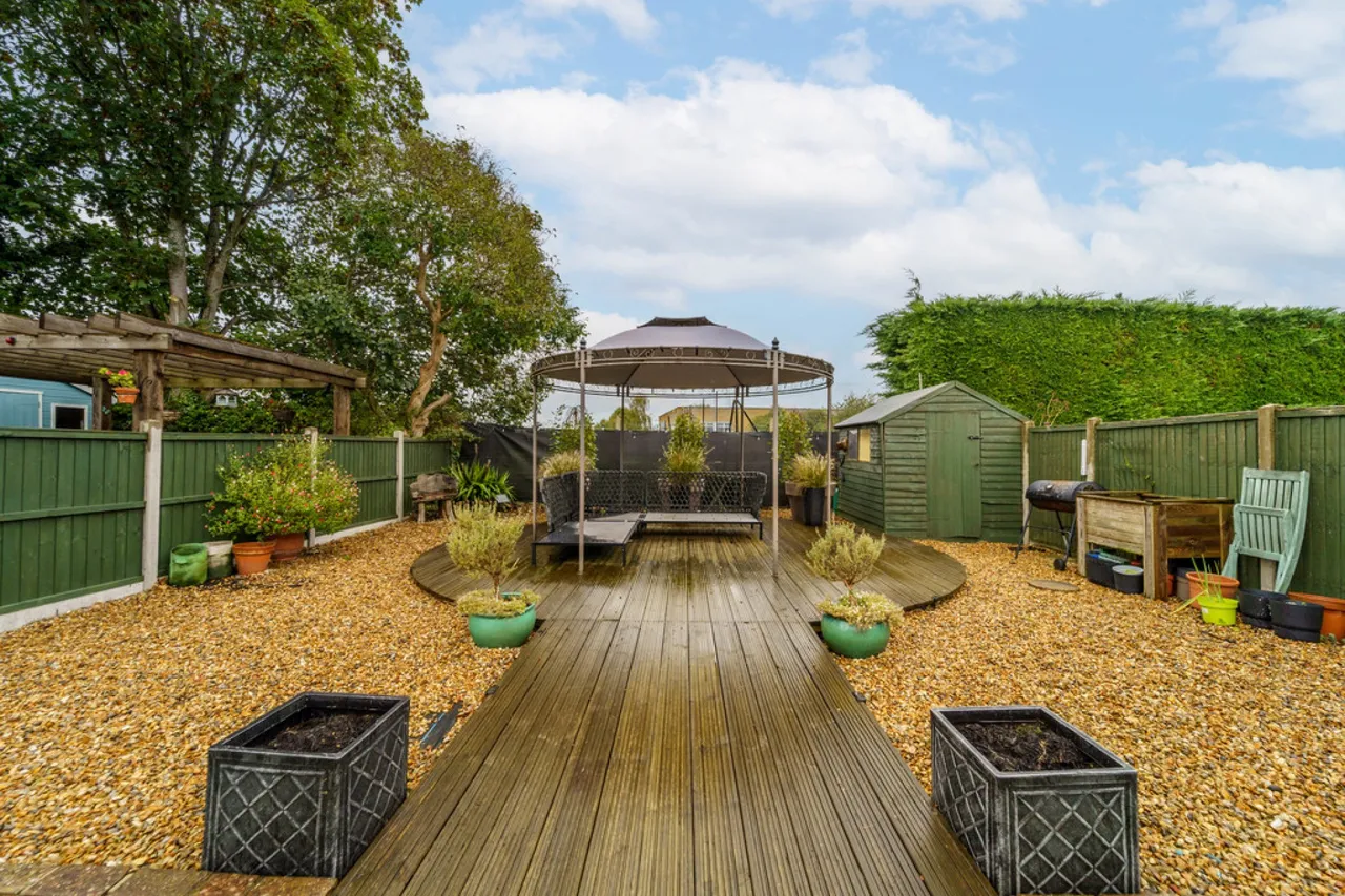 Metcalf Road, Ashford, photo 6