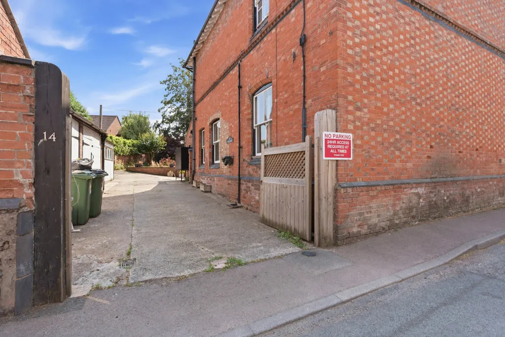 Desford Road, Thurlaston, LE9, photo 9