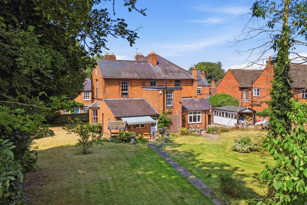 4 bed property for sale, Desford Road, Thurlaston, LE9