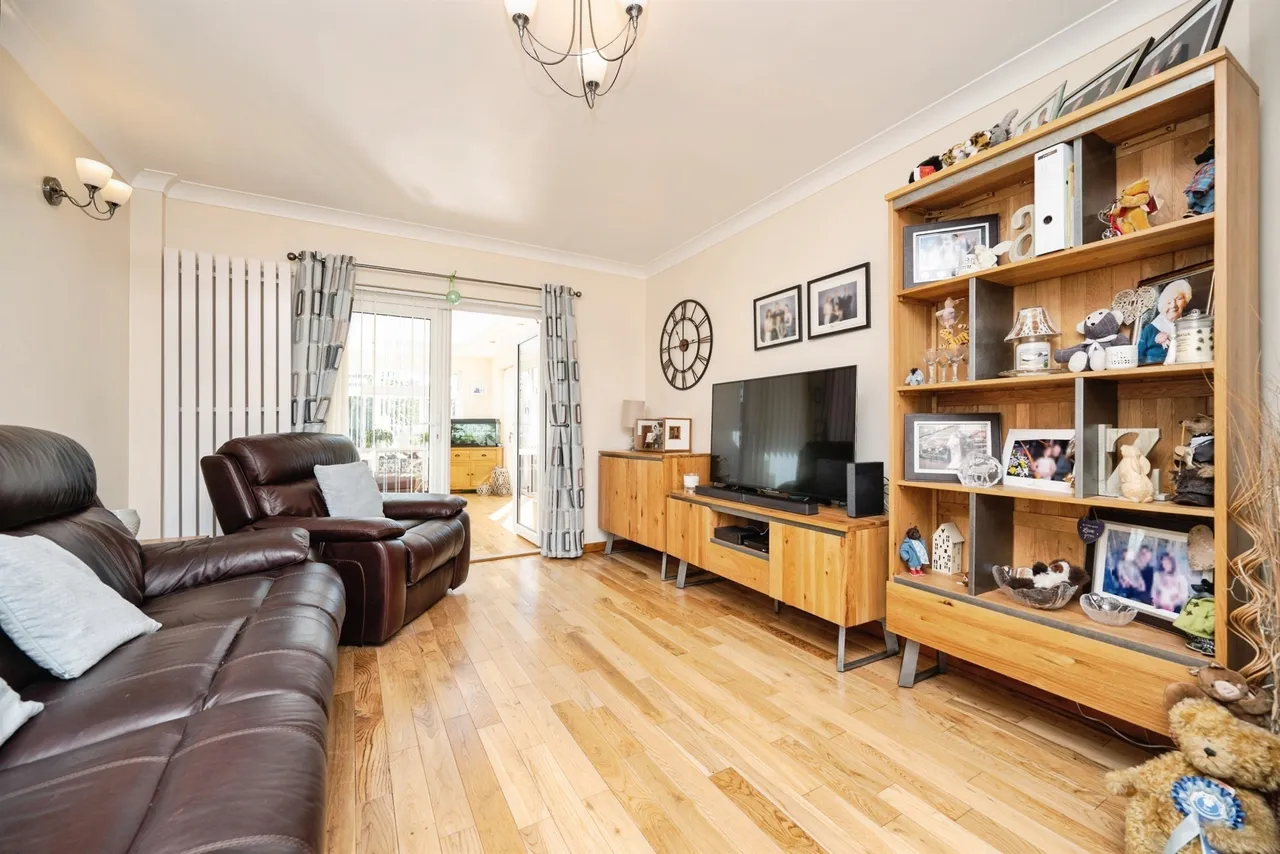 Birchfield Lane, Oldbury, B69, photo 4