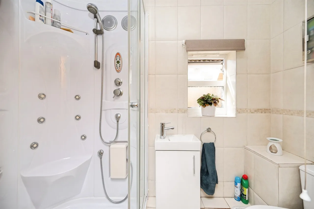 Birchfield Lane, Oldbury, B69, photo 9