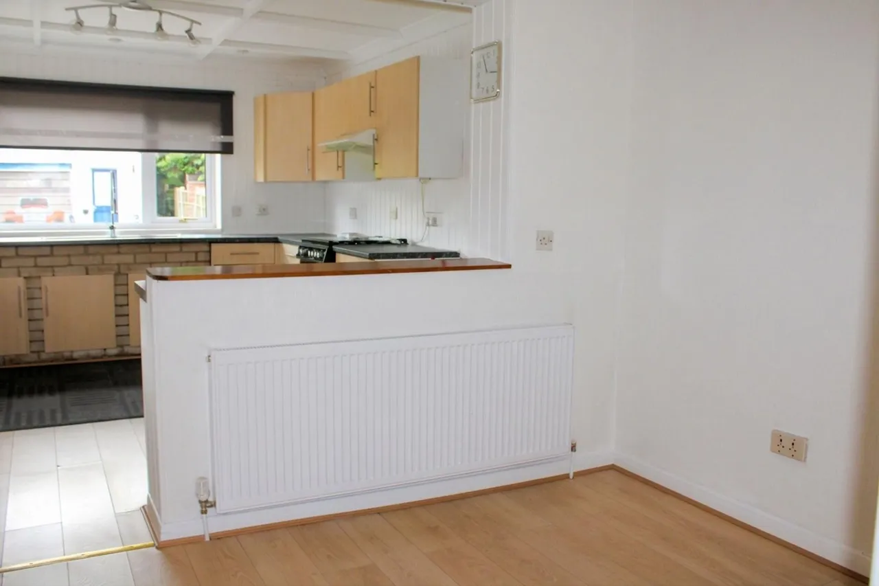 Chapel Road, Broughton, DN20, photo 6
