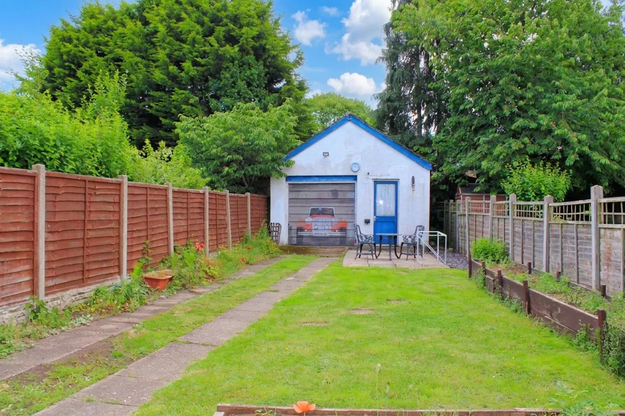 Chapel Road, Broughton, DN20, photo 3