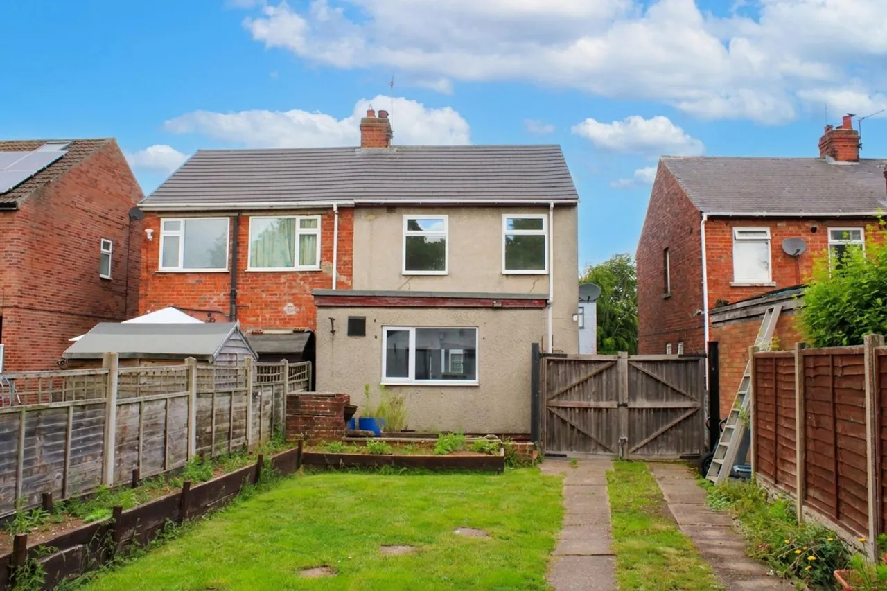 Chapel Road, Broughton, DN20, photo 11