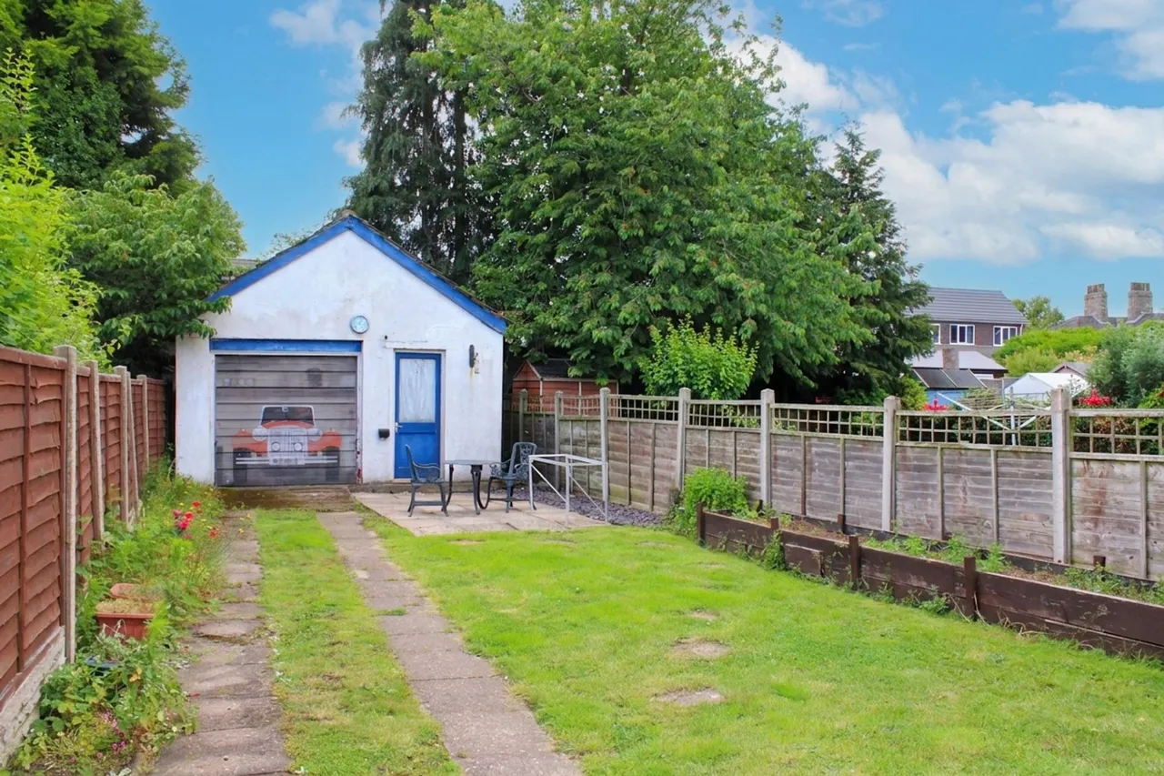 Chapel Road, Broughton, DN20, photo 12