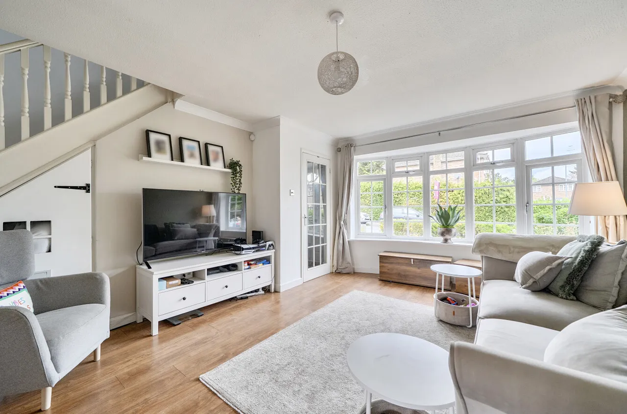 Waterloo Crescent, Wokingham, Berkshire, RG40 2JJ, photo 2