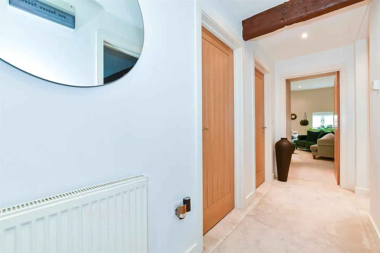 Darcy Court, East Malling, ME19, photo 9