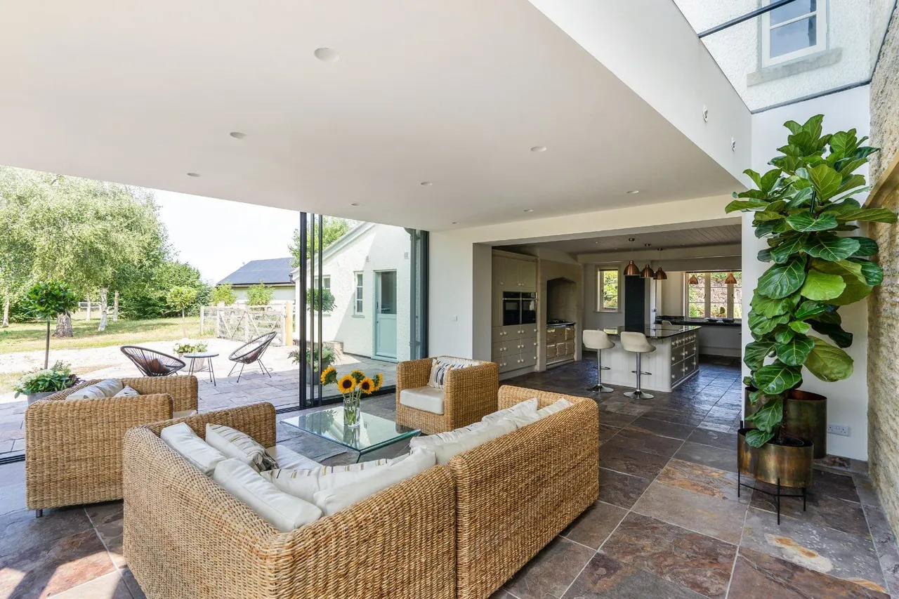 Christian Malford, Chippenham, Wiltshire, SN15 4DD, photo 6